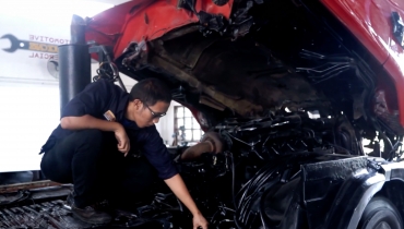 AUTOMOTIF